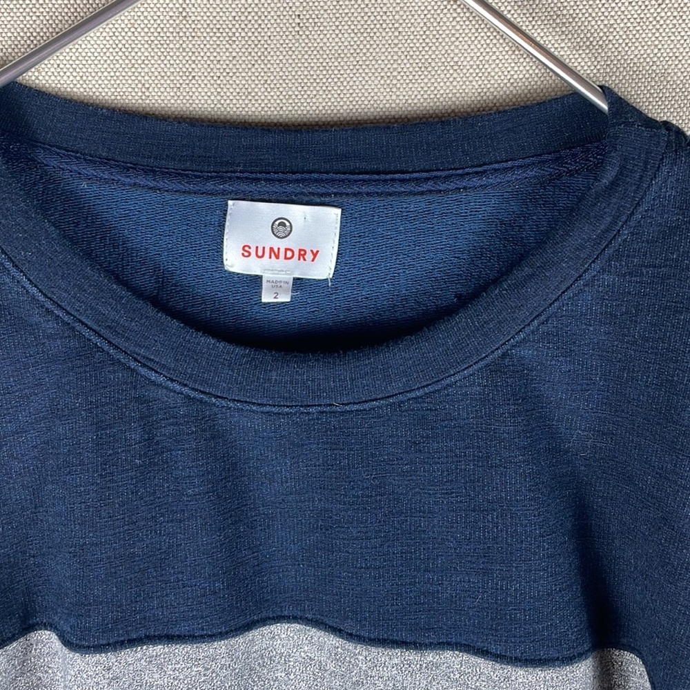 Sundry > Colorblock Sweater 2 - Picture 4 of 9